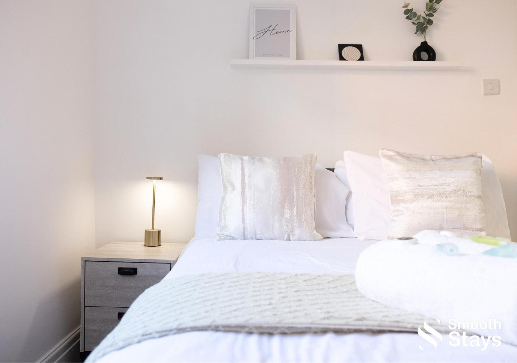 One Bedroom Apartment At Smooth Stays Short Lets & Serviced Accommodation Preston With Parking Near Train Station エクステリア 写真